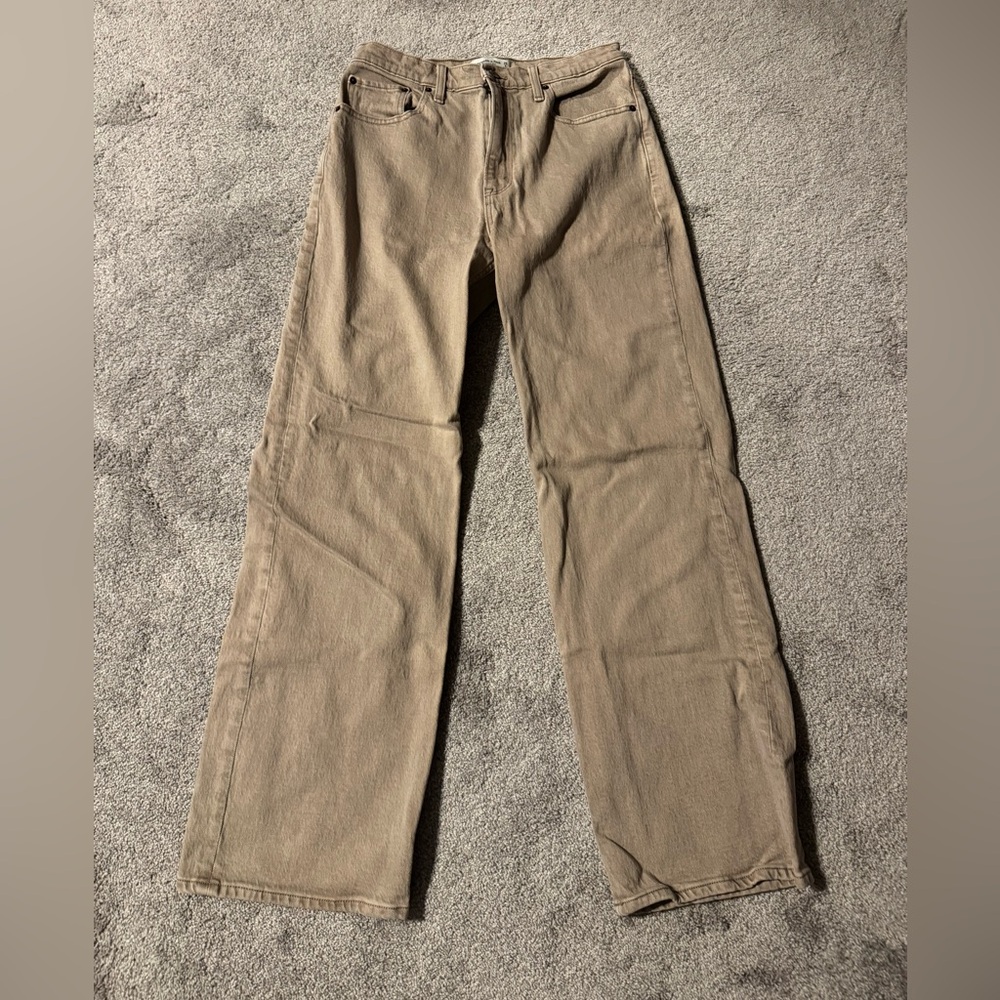Abercrombie & Fitch High Rise Relaxed Jean